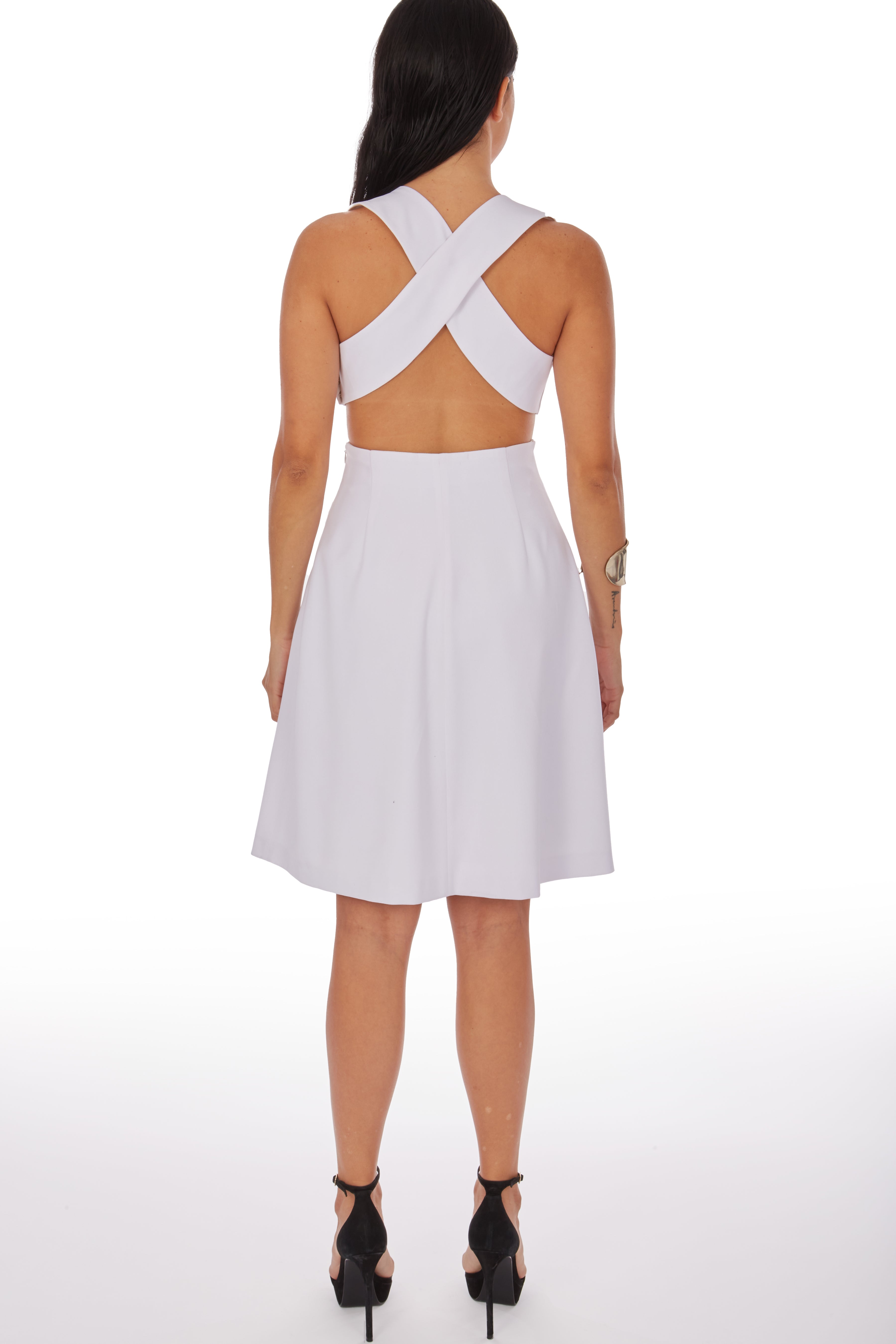 #color_white and black and green stones