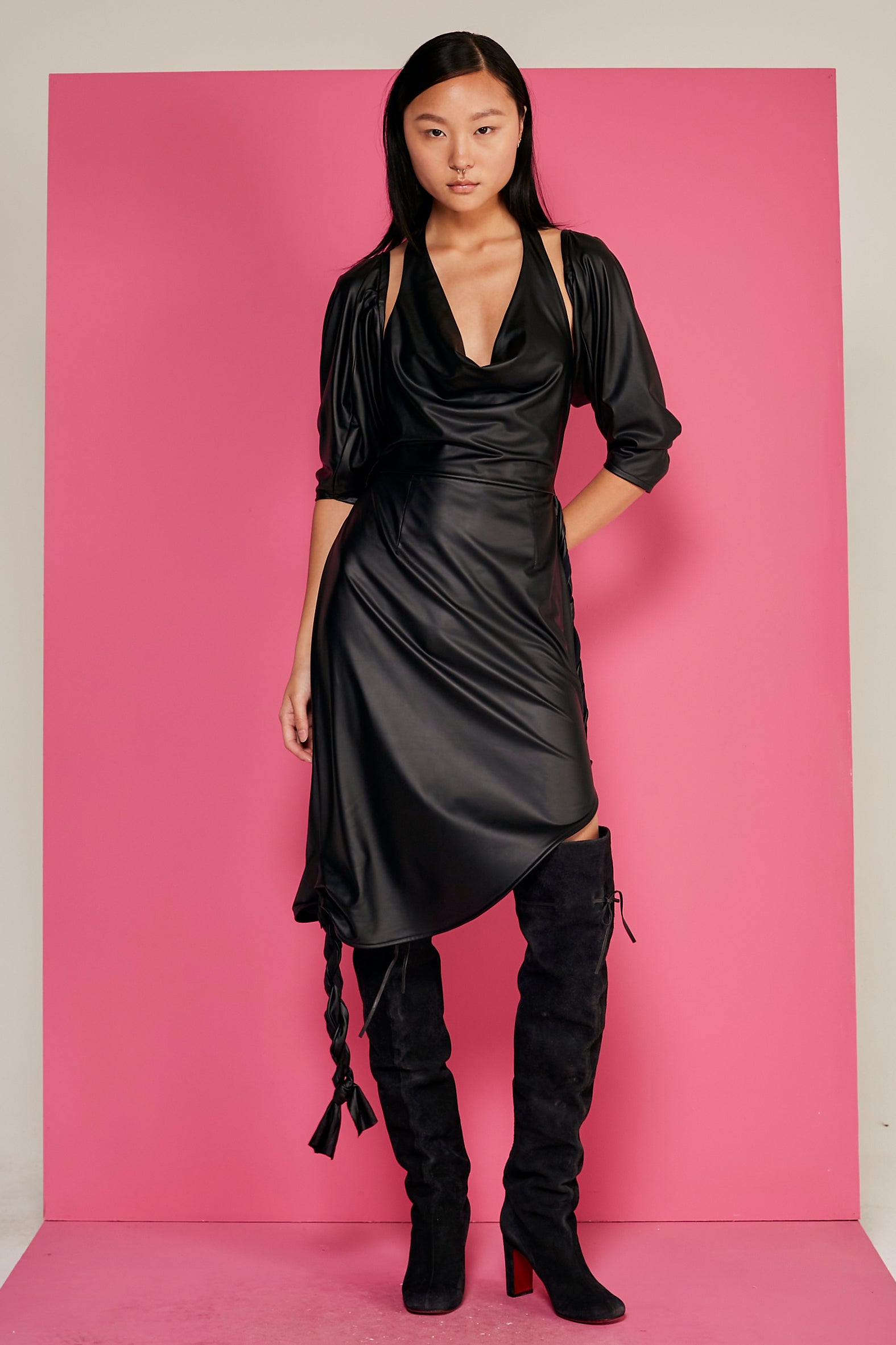 #color_black simil leather