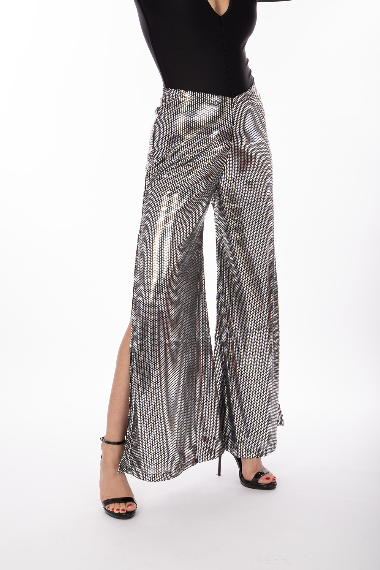 #color_black silver