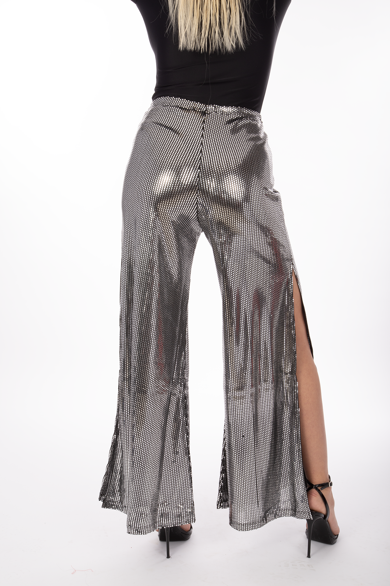 #color_black silver