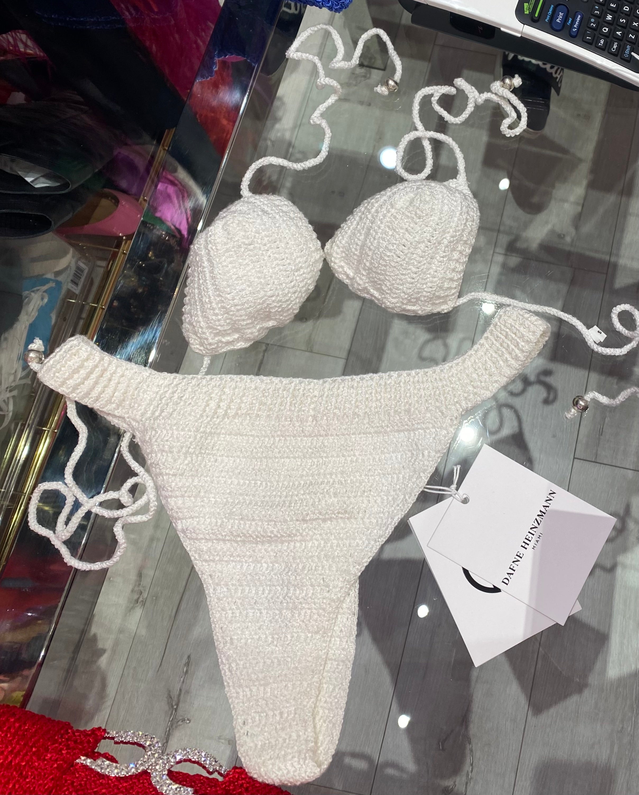 Mia Bikini