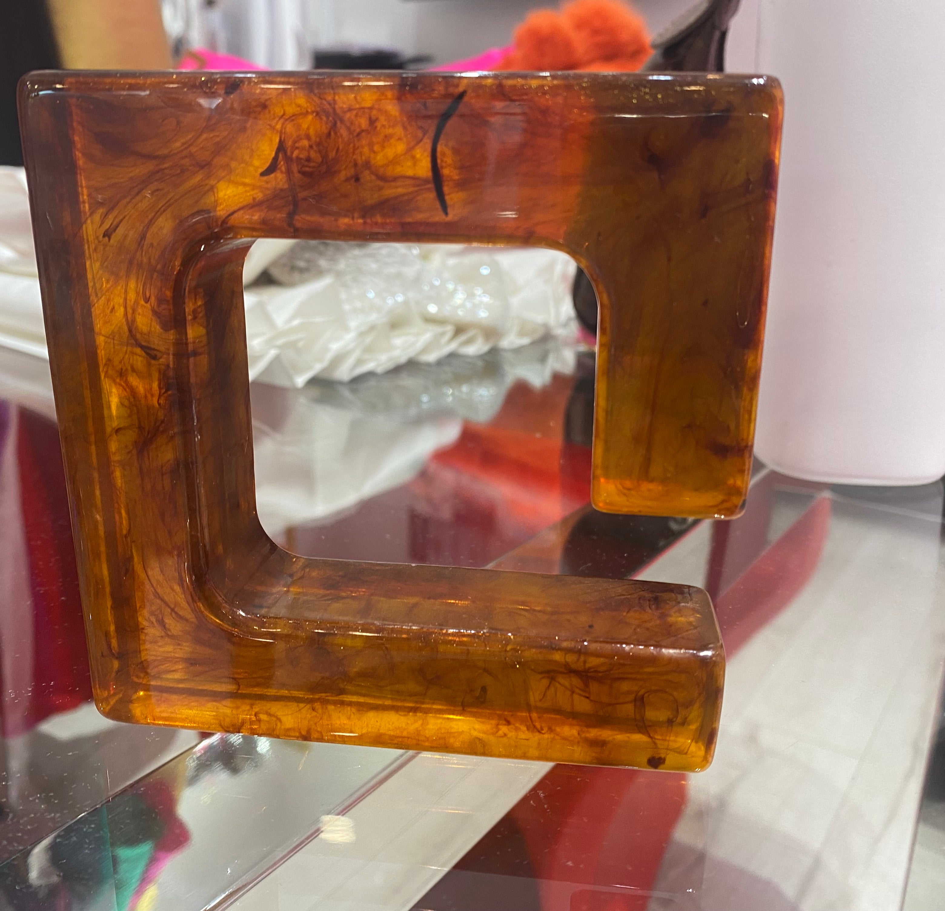 Vera Acrylic Cuff
